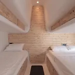 ホステル マイコクーン Mykonos Town