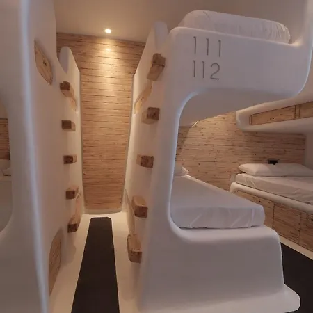 شباب Mycocoon *
